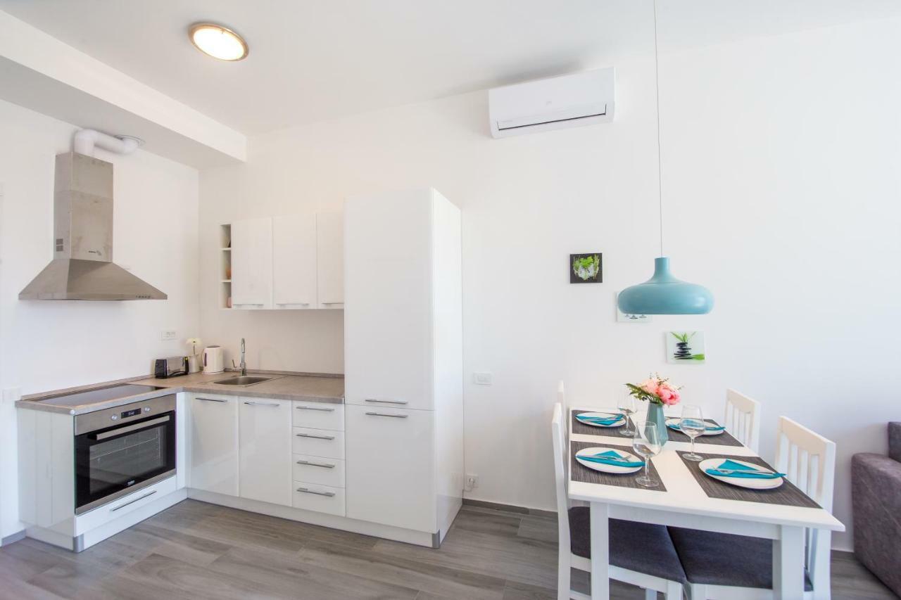 Apart Sky Residence With Sea View In Delmar Budva Kültér fotó
